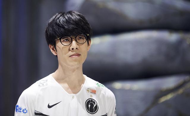 记者：海港今日上午启程前往泰国；本轮亚冠并非没有拿分机会